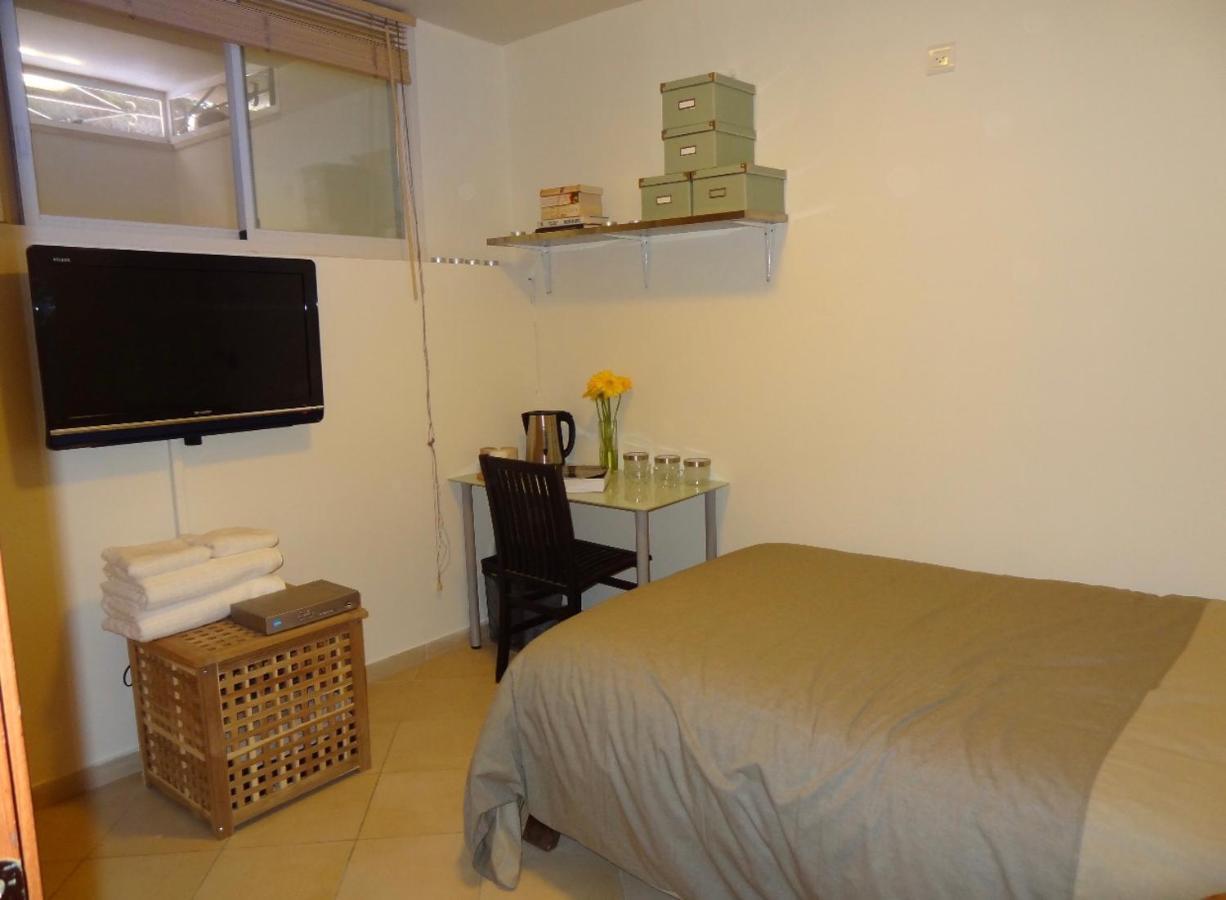 1 Or 2 Rooms With Breakfast And Parking Jeruzsálem Kültér fotó